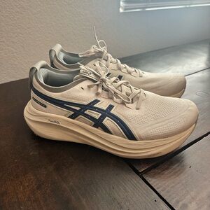 ASICS Track Club Gel Nimbus 27s Men’s Sz10.5